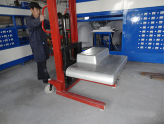 吸塑加工現場